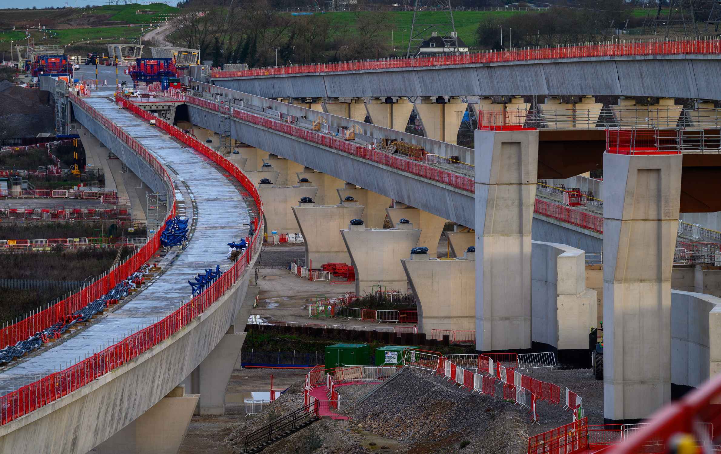HS2 Water Orton viaduct spans installed over existing railway