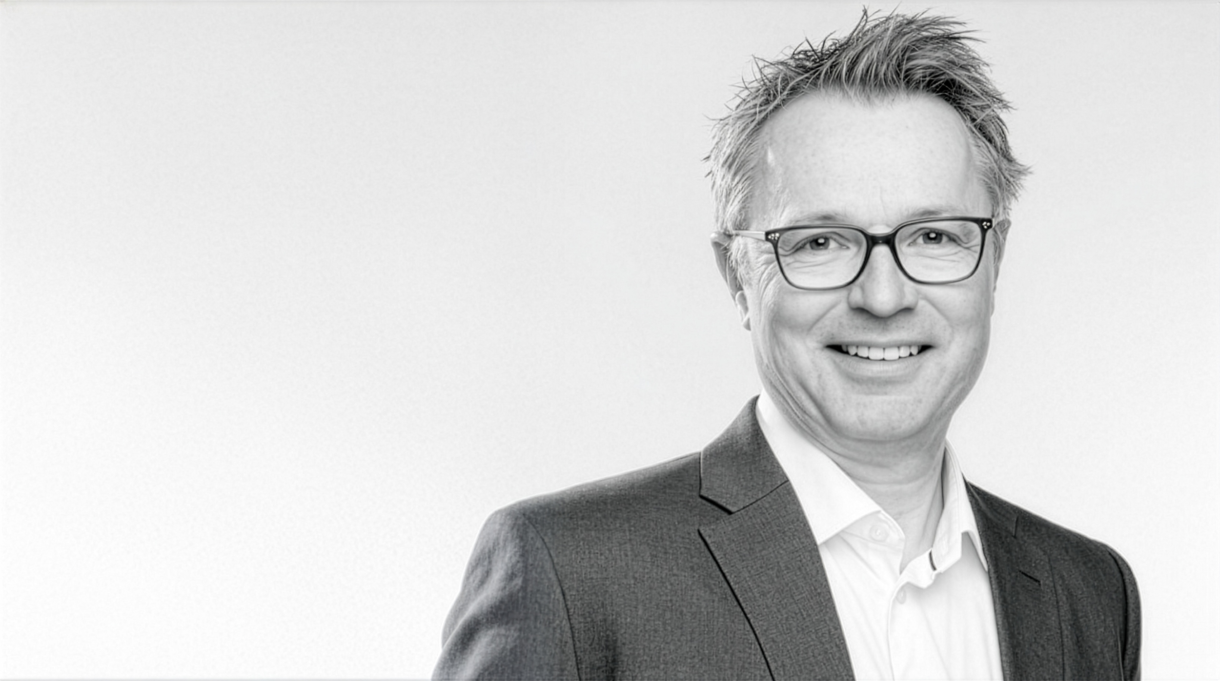 Han startet som sykepleier – nå designer han Norges mest komplekse IT-systemer
