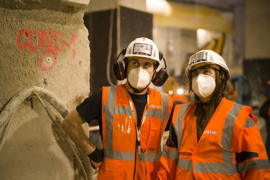 Experts SYSTRA sur le chantier dans la future gare du Vert de Maison, Grand Paris Express, 2021