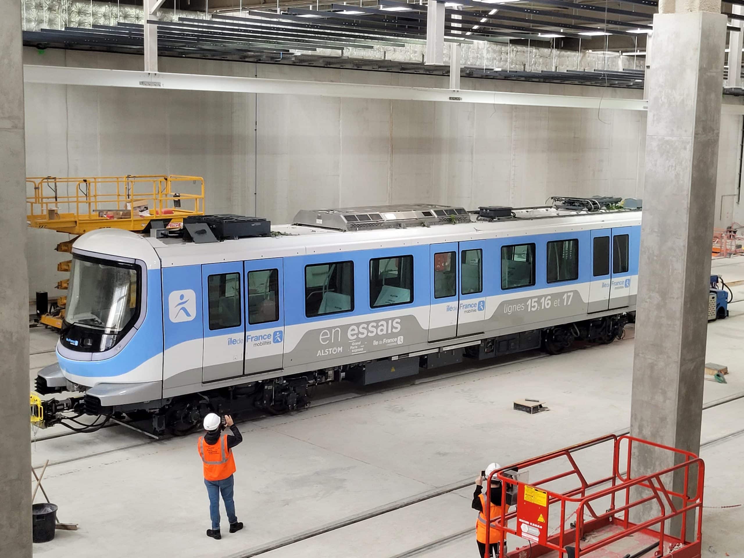 Après la phase de conception, SYSTRA supervise la production et les essais des rames de métro automatique pour le Grand Paris Express